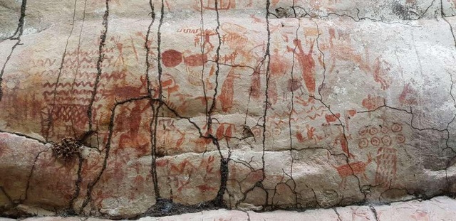 Tìm thấy hàng nghìn bức tranh nghệ thuật trên đá cổ đại bí ẩn ở Amazon - 2