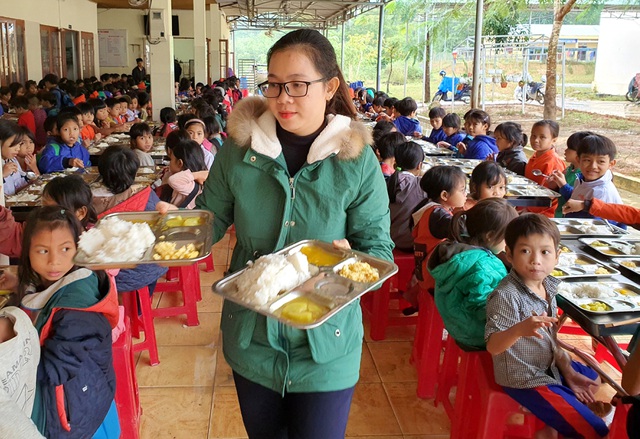 15 nghìn đồng/3 bữa ăn/ngày cho học sinh miền núi: Thầy cô đau đầu - 5