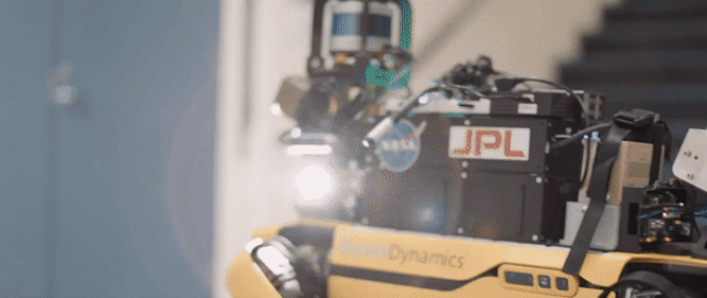 NASA sắp sử dụng chó robot tích hợp AI khám phá hang động trên Sao Hỏa - 2