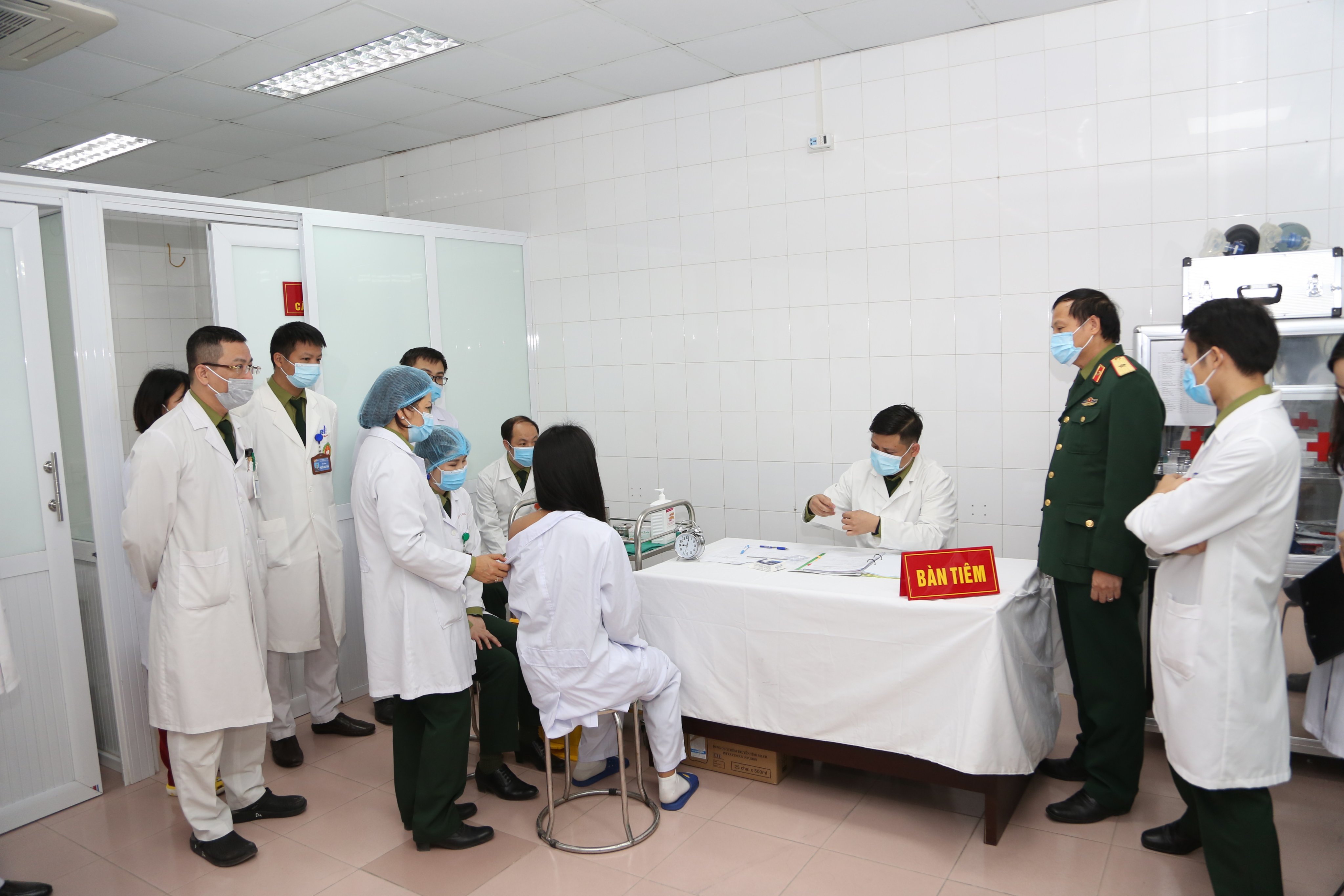 Tiếp tục mở rộng tiêm thử nghiệm vaccine COVID-19 made in Vietnam