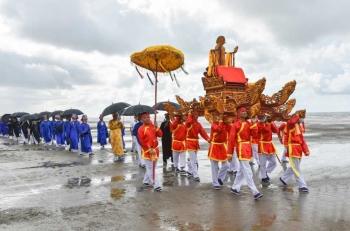 Giữ gìn và phát huy giá trị văn hóa biển đảo của Quảng Ninh