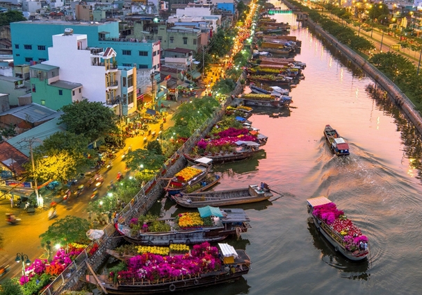 Tổ chức chợ hoa xuân "Trên bến dưới thuyền" năm 2023