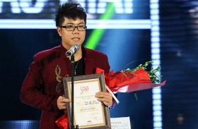 Đinh Mạnh Ninh đoạt giải Bài hát Việt 2012