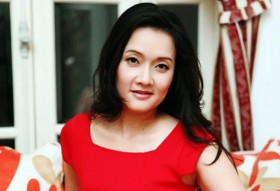 Vân Dung: Từ Top 15 Hoa hậu VN đến bán vé giá 1000 đồng