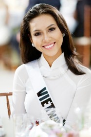 Hoàng My vẫn tràn trề cơ hội lọt vào Top 10 Miss World 2012