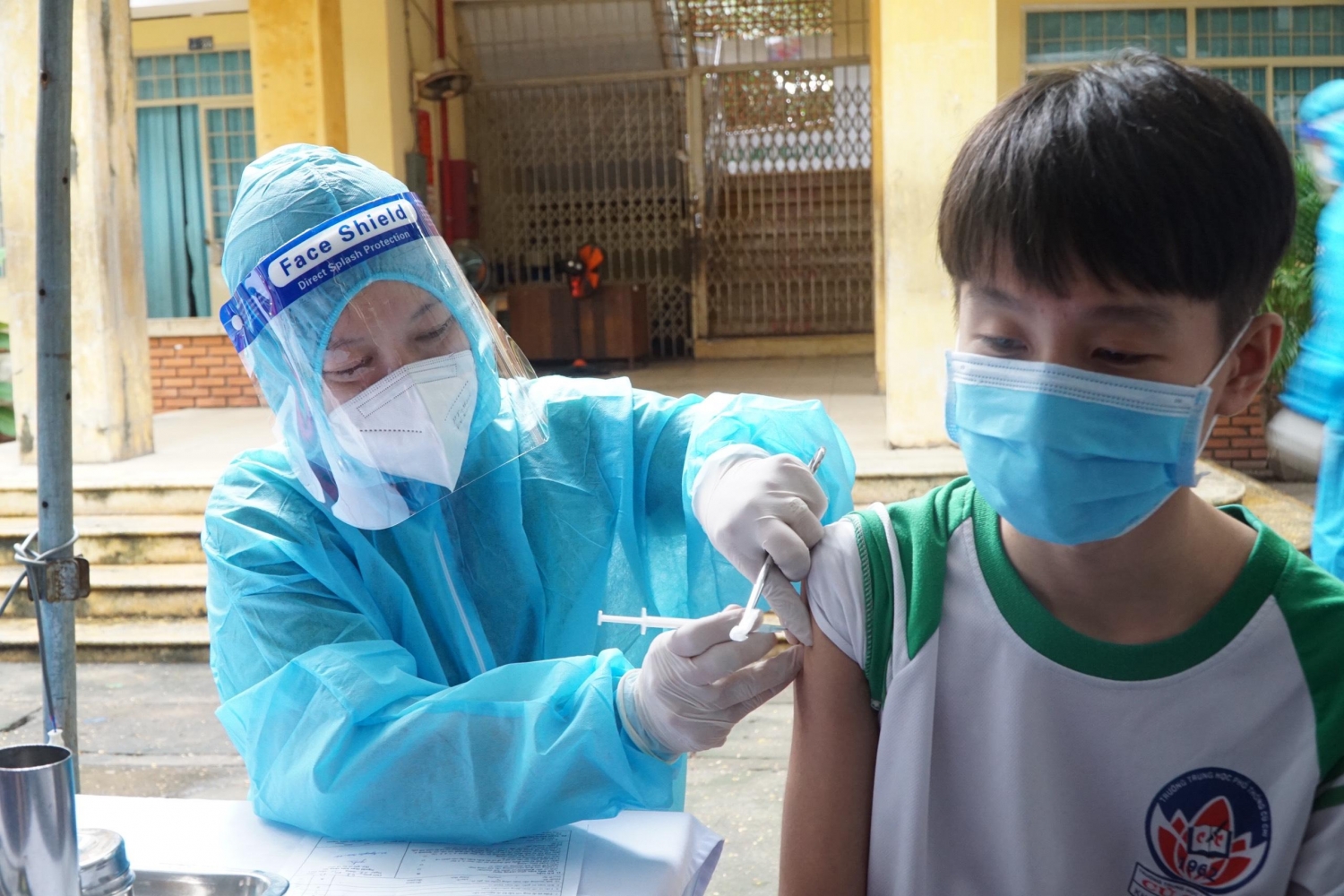 Hà Nội: Dự kiến tiêm vắc xin Moderna cho trẻ 11 tuổi từ ngày mai