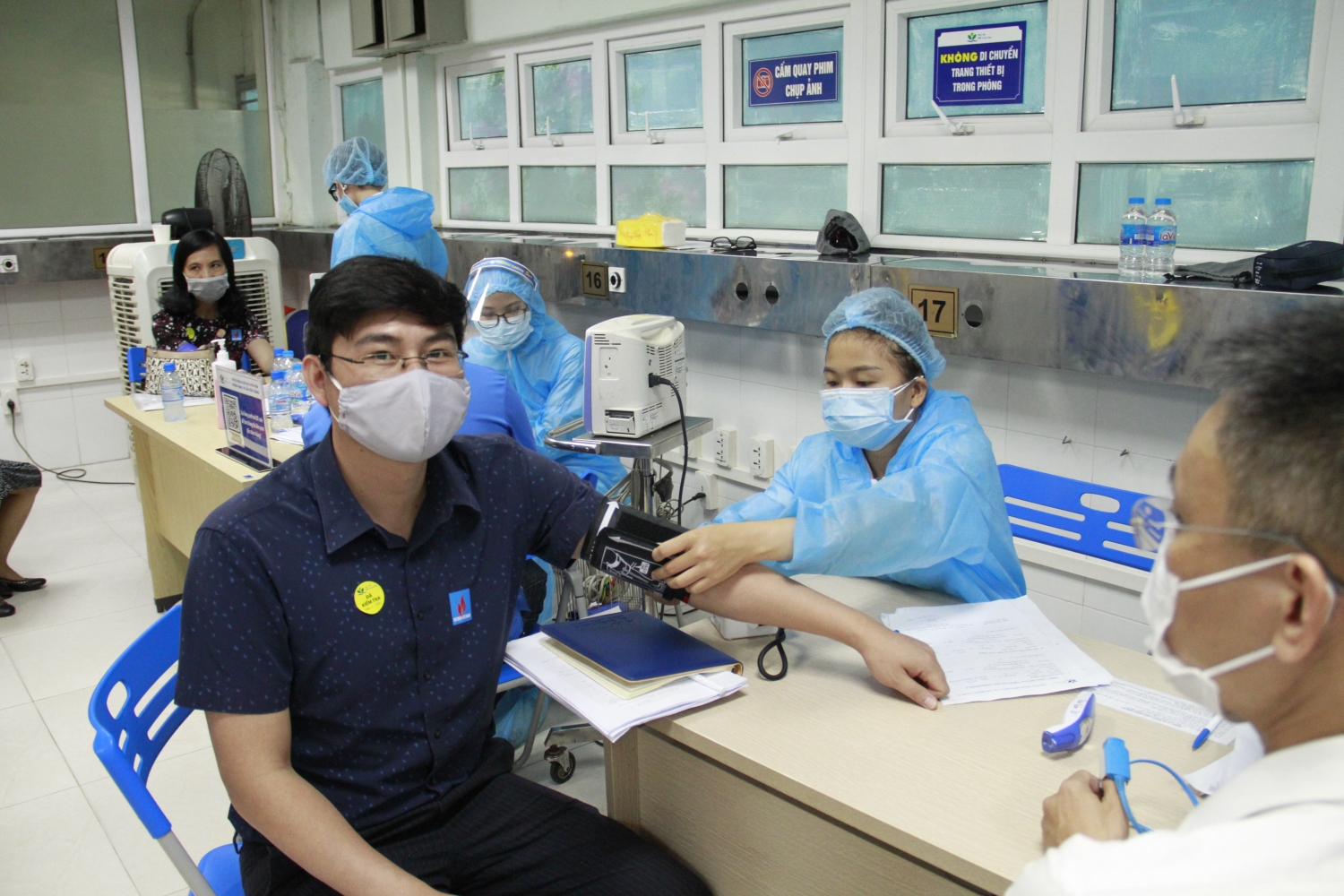 Petrovietnam triển khai tiêm mũi 2 vắc-xin Covid-19 cho cán bộ, người lao động Cơ quan Tập đoàn
