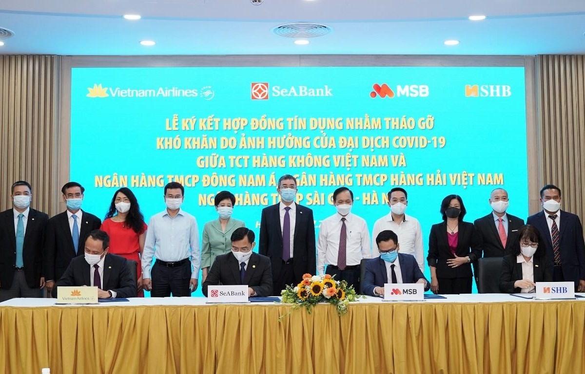 Vietnam Airlines đã ký kết hợp đồng tín dụng với 3 ngân hàng 