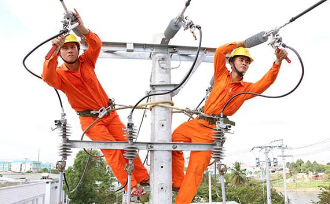 Thủ tướng Chính phủ Phạm Minh Chính đã đồng ý với đề xuất của Bộ Công T hương về đợt giảm giá điện đợt 4 cho một số khách hàng sử dụng điện bị ảnh hưởng của dịch COVID -19.