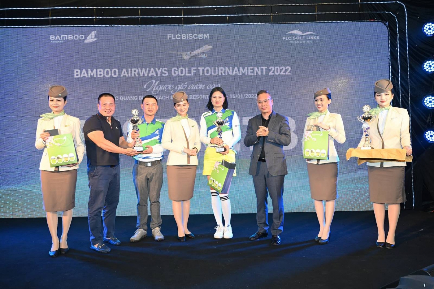 Golfer Phạm Minh Phong xuất sắc lên ngôi vô địch tại giải đấu Bamboo Airways Golf Tournament 2022