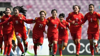 VFF: Đội tuyển bóng đá nữ quốc gia về nước trên chuyên cơ của Bamboo Airways