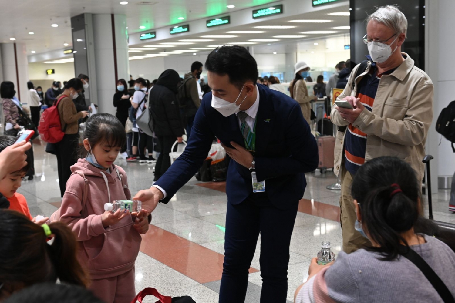 300 người Việt ở Ukraine đã về nước an toàn trên chuyến bay của Bamboo Airways ngày 10/3