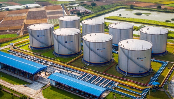 Việt Nam chi gần 6 tỷ USD để nhập khẩu 5,65 triệu tấn xăng dầu