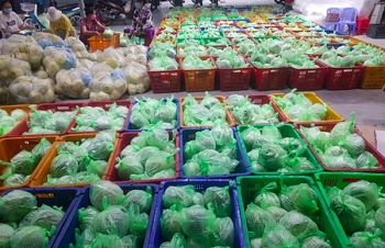 Doanh nghiệp Đông Nam Bộ “đóng gói combo, lo xe vận chuyển” tới các quận TP HCM