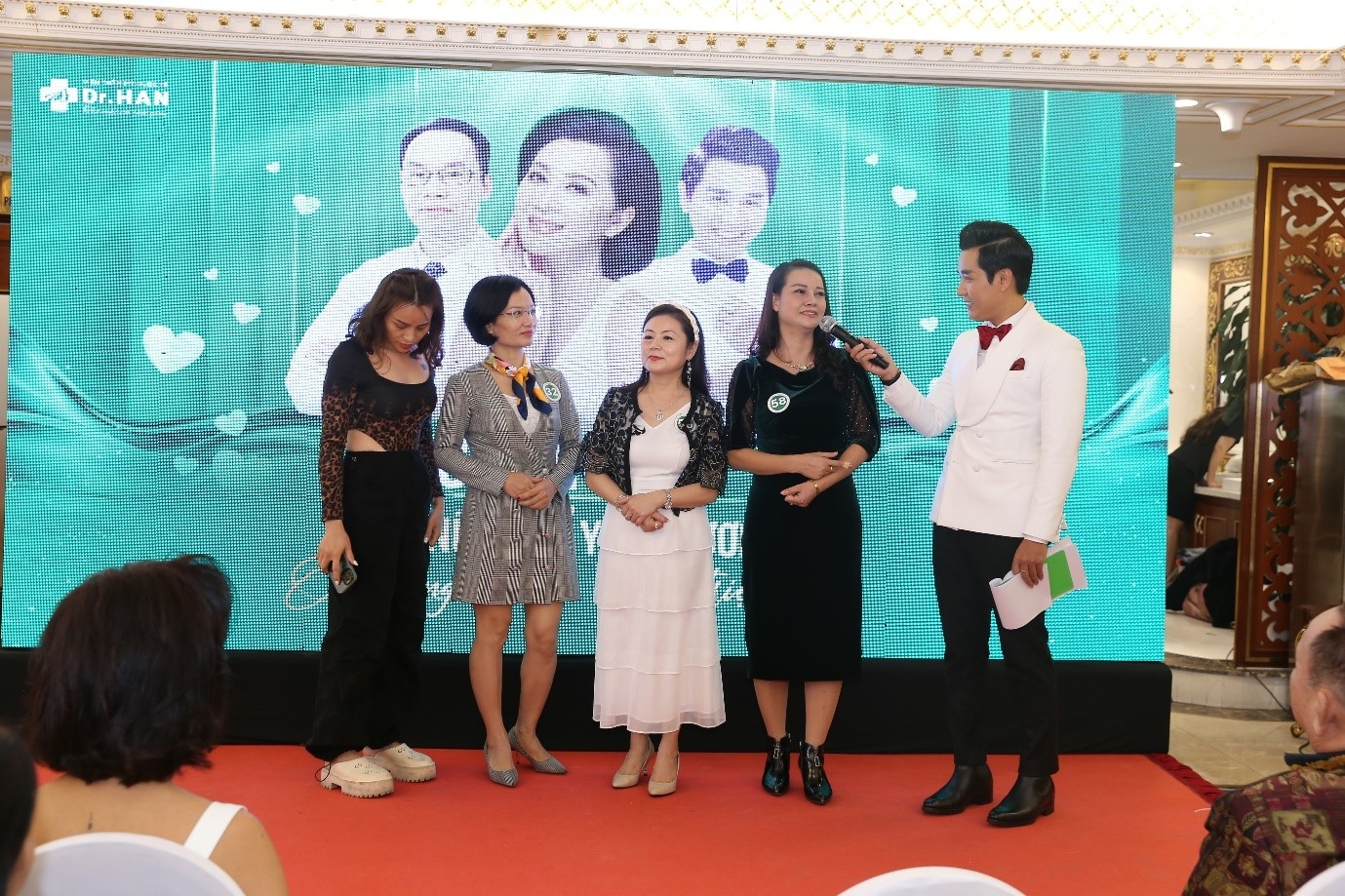 Talkshow cùng MC Nguyễn Cao Kỳ Duyên: “Phụ nữ là để yêu thương”