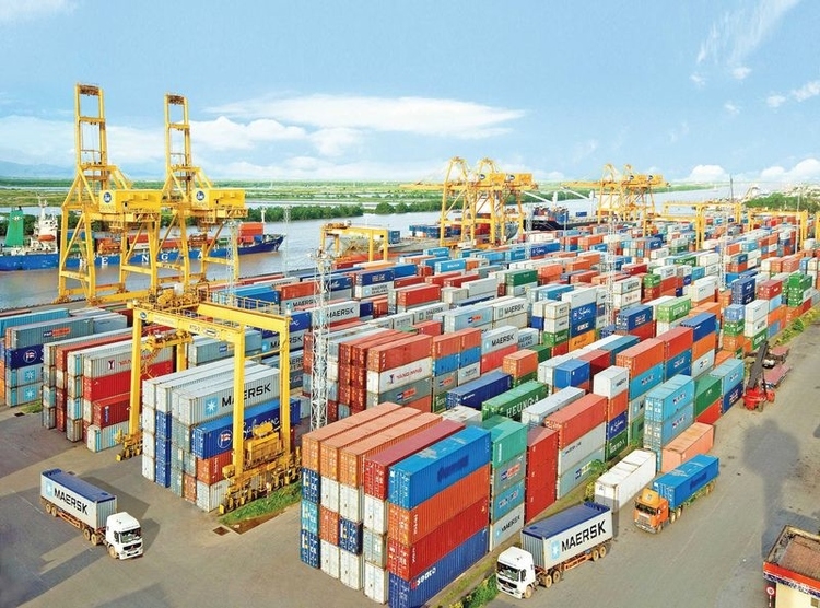 Tổng trị giá hàng hóa xuất nhập khẩu của cả nước đạt hơn 585 tỷ USD, tăng 14,5%