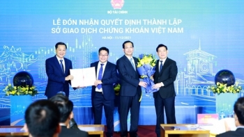 Chính thức ra mắt Sở Giao dịch Chứng khoán Việt Nam