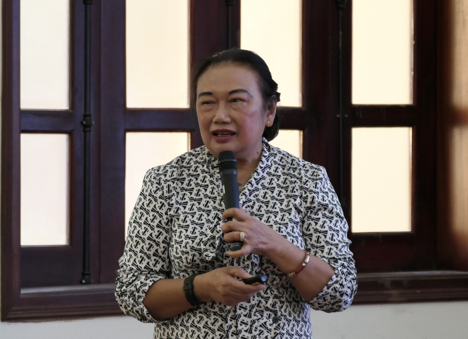 bà Nguyễn Thị Cúc, Chủ tịch Hội tư vấn thuế, Nguyên Phó Tổng cục trưởng Tổng cục thuế.