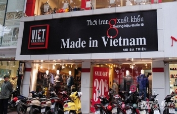 Hàng Việt bị “đội lốt”: Chính doanh nghiệp trong nước tự làm hại nhau