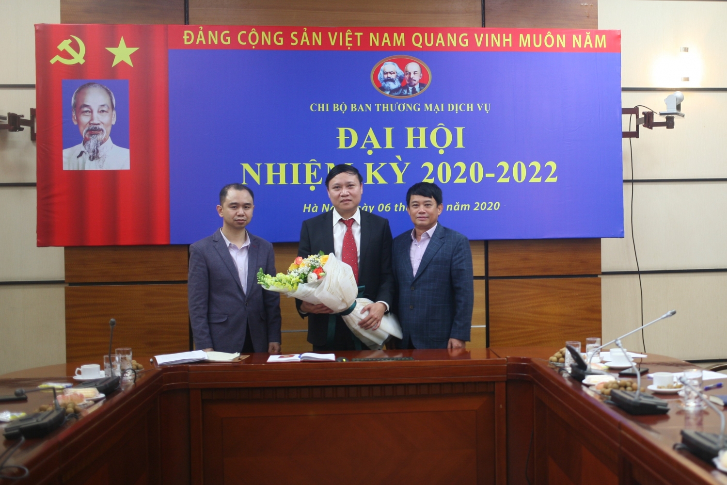 dai hoi chi bo ban thuong mai dich vu nhiem ky 2020 2022