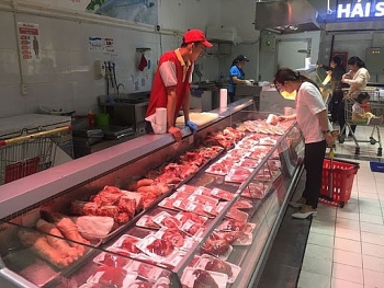 Giá thịt lợn lại “neo” ở mức cao