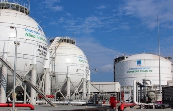 Đối phó với bất ổn giá dầu, PVN cần tăng cường tìm kiếm đối tác cung cấp LNG ổn định