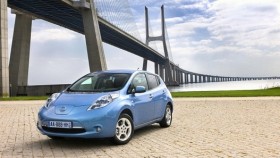 Nissan Leaf 2013 – xe điện đáng mua của năm?