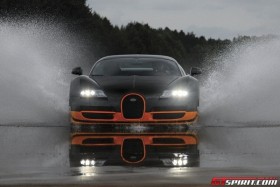 Siêu xe Bugatti bị tước danh hiệu "ông hoàng tốc độ"