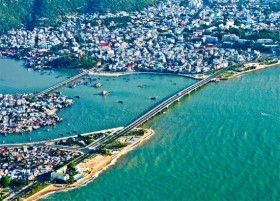 Ngắm phố biển Nha Trang từ trực thăng