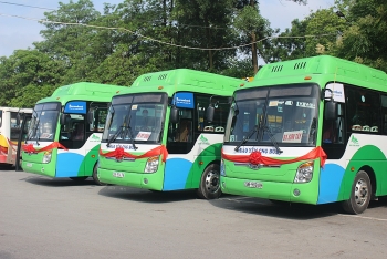 Có gì bên trong chiếc xe buýt chạy bằng nhiên liệu sạch đầu tiên tại Hà Nội?