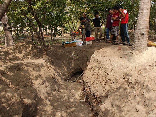 Bí ẩn hố chôn hài cốt tập thể ở Khánh Hòa