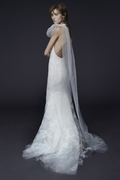 BST váy cưới đầy lôi cuốn của Vera Wang