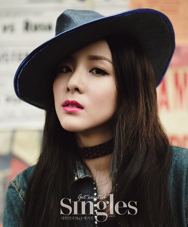 Dara “tái xuất” xinh đẹp trên Tạp chí