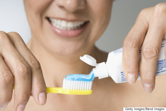 8 sai lầm bạn thường mắc phải đi đánh răng