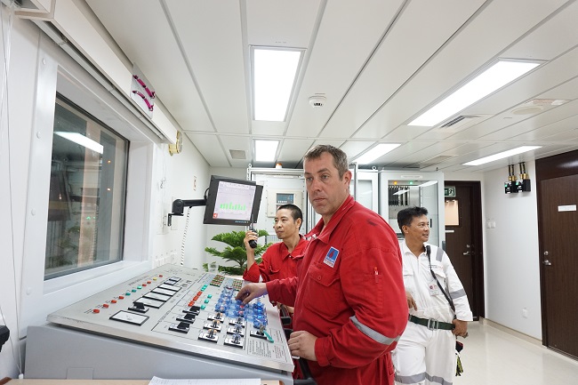 [Phóng sự ảnh] Hành trình Singapore - Vũng Tàu của giàn khoan tự nâng PV DRILLING VI