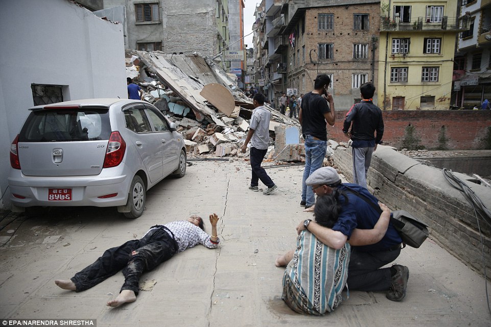 Cận cảnh trận động đất kinh hoàng tại Nepal