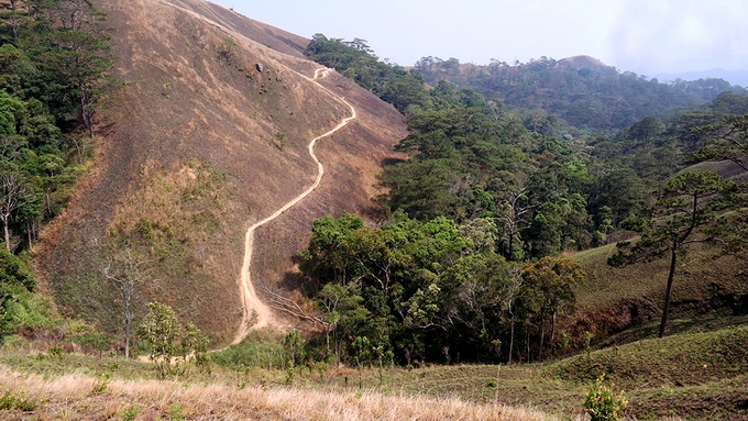 5 cung duong trekking thu hut phuot thu o viet nam