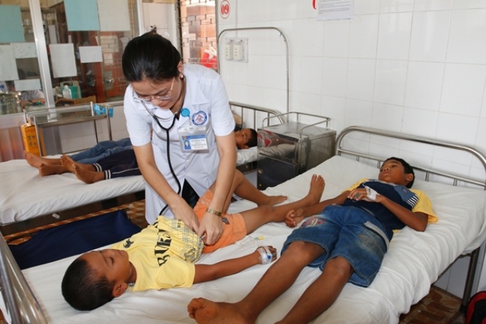 Đắk Lắk: Cả gia đình nhập viện vì ăn phải nấm lạ