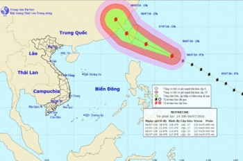 Siêu bão Nepartak đi vào Biển Đông