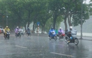 Ảnh hưởng của bão, đêm nay Hà Nội sẽ mưa rất to