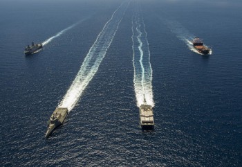 Mỹ và Trung Quốc mắc kẹt trong trận chiến Biển Đông
