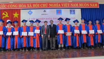 49 học viên tốt nghiệp khóa đào tạo do Rosneft Vietnam tài trợ