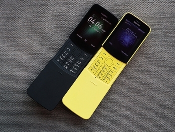 Nokia 8110 'quả chuối' hàng nhái giá 350.000 đồng
