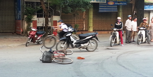 TP Vinh: Tai nạn giao thông liên hoàn khiến 3 người nhập viện