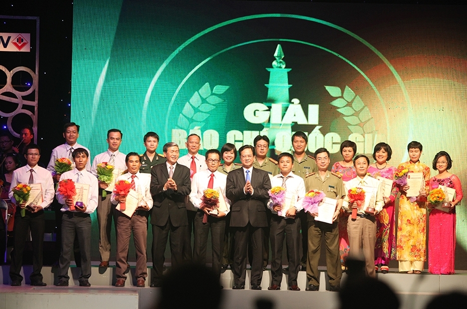 Báo Năng lượng Mới đạt giải C tại giải Báo chí Quốc gia 2012