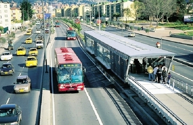 Xe buýt điện tại TP HCM - Nên hay không?