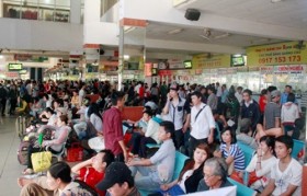 Hàng nghìn vé xe miễn phí đưa công nhân về quê đón Tết