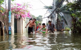 TP HCM di dời khẩn cấp gần 1.300 hộ dân tránh thiên tai