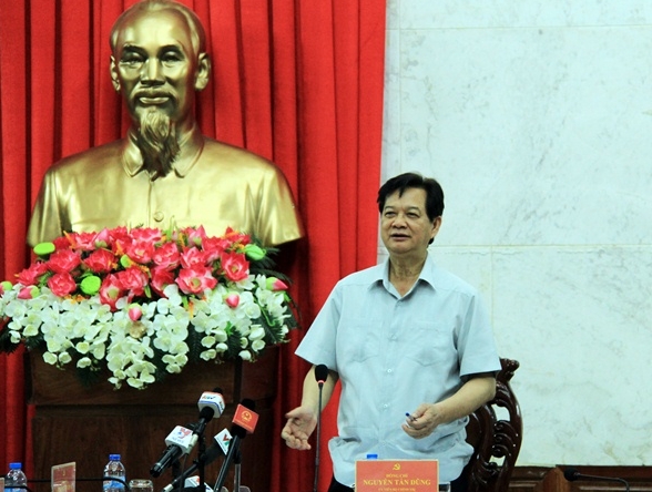 Thủ tướng Nguyễn Tấn Dũng làm việc tại Hậu Giang