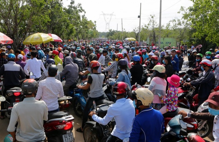 hang nghin nguoi do ve khu du lich dai nam dip 29